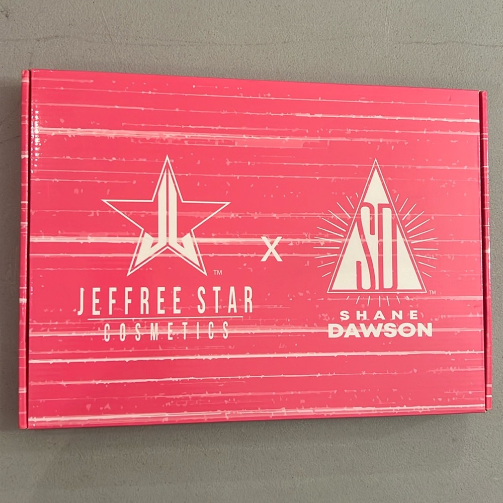 NIB/Sealed Pink Pig Hand Mirror Jeffree Star x Shane Dawson Collab